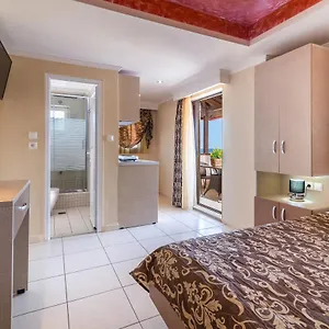 House Kostas On The Апарт-отель